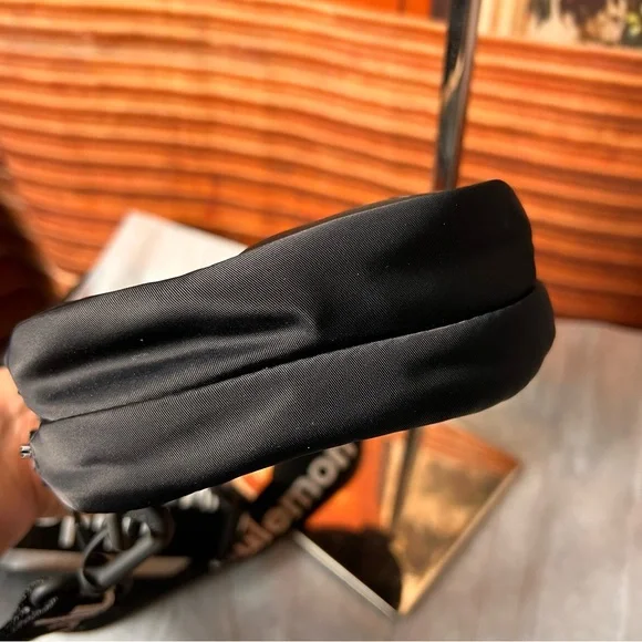 lululemon the rest is written Black Bag with Adjustable crossbody Straps - Picture 7 of 16